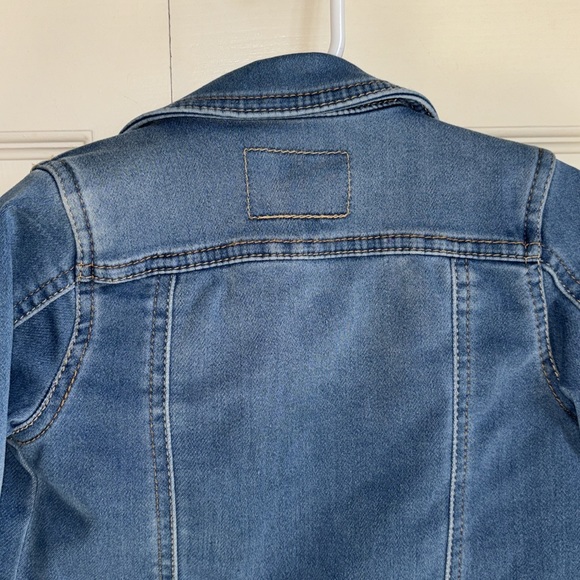 Kids great condition cat & Jack Jean jacket size 3T - Picture 2 of 6